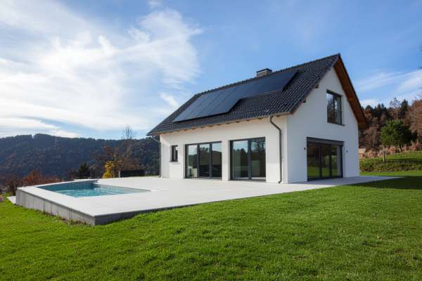 What are the Best Heating and Cooling Options for Solar-Powered Homes in Hawke’s Bay?